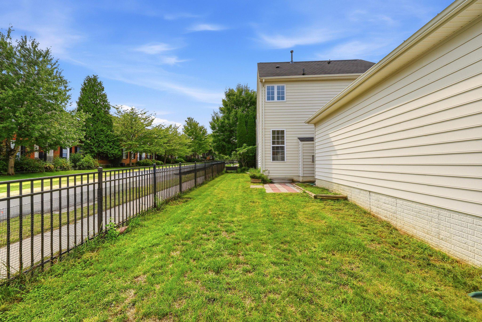 17037 Loftridge Ln Property Photo 62