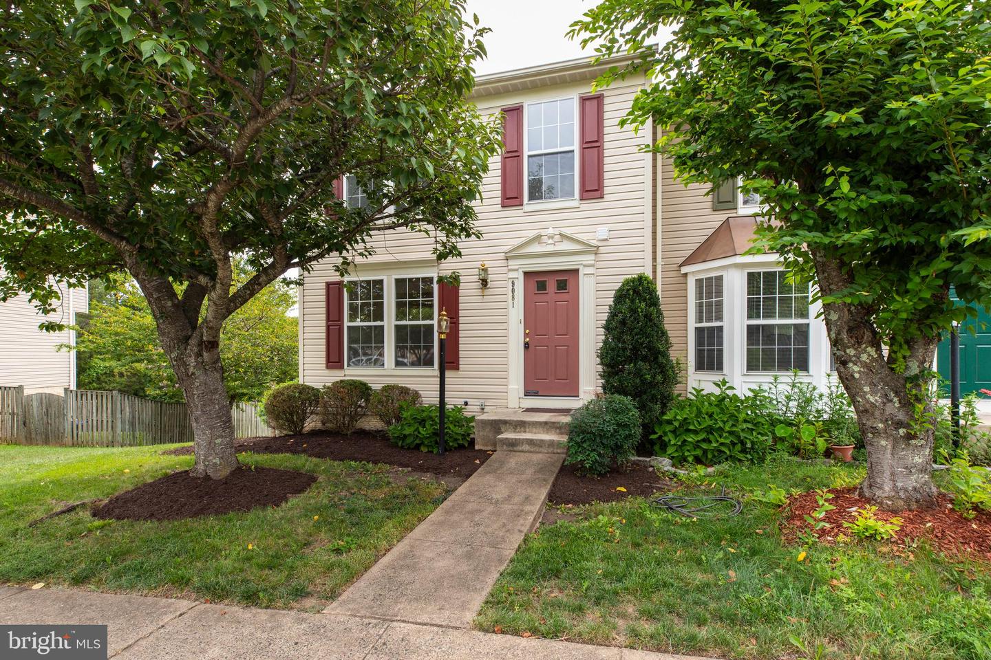 9081 Falcon Glen Ct Property Photo 1