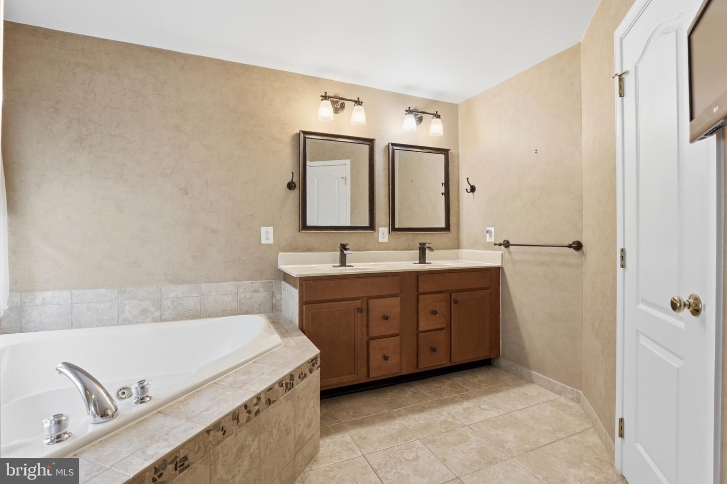 4644 Allens Mill Blvd Property Photo 12