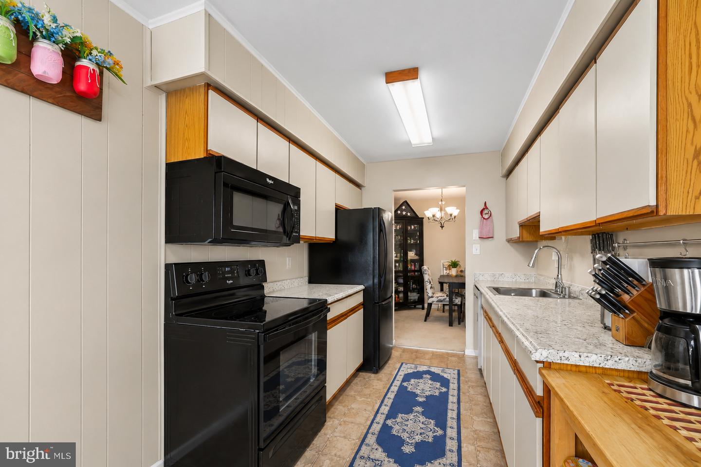 7410 Rokeby Dr Property Photo 10