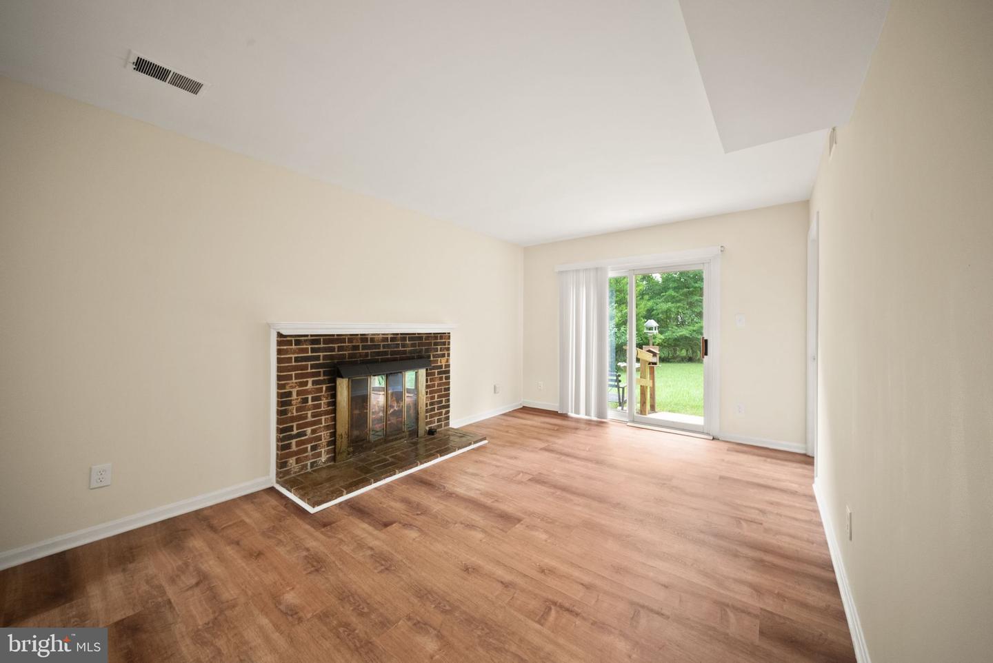 8212 Macbeth St Property Photo 13