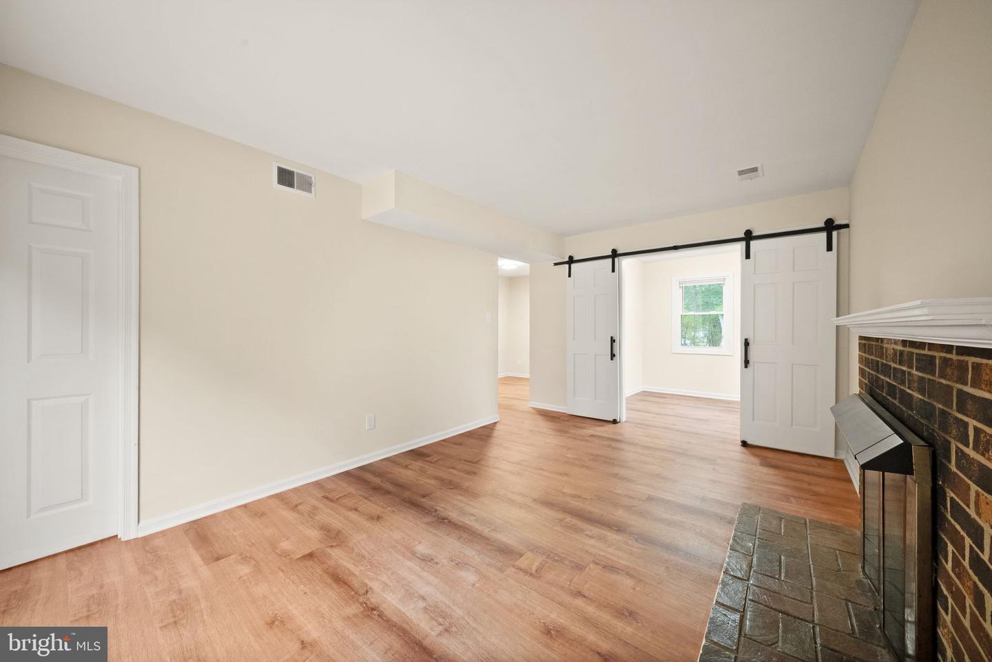 8212 Macbeth St Property Photo 14