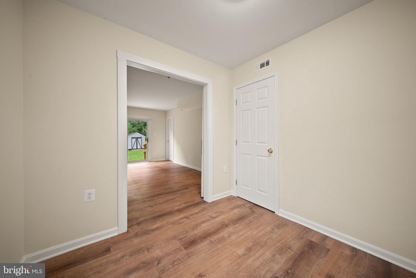 8212 Macbeth St Property Photo 17
