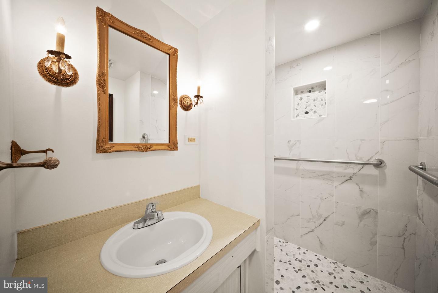 8212 Macbeth St Property Photo 18