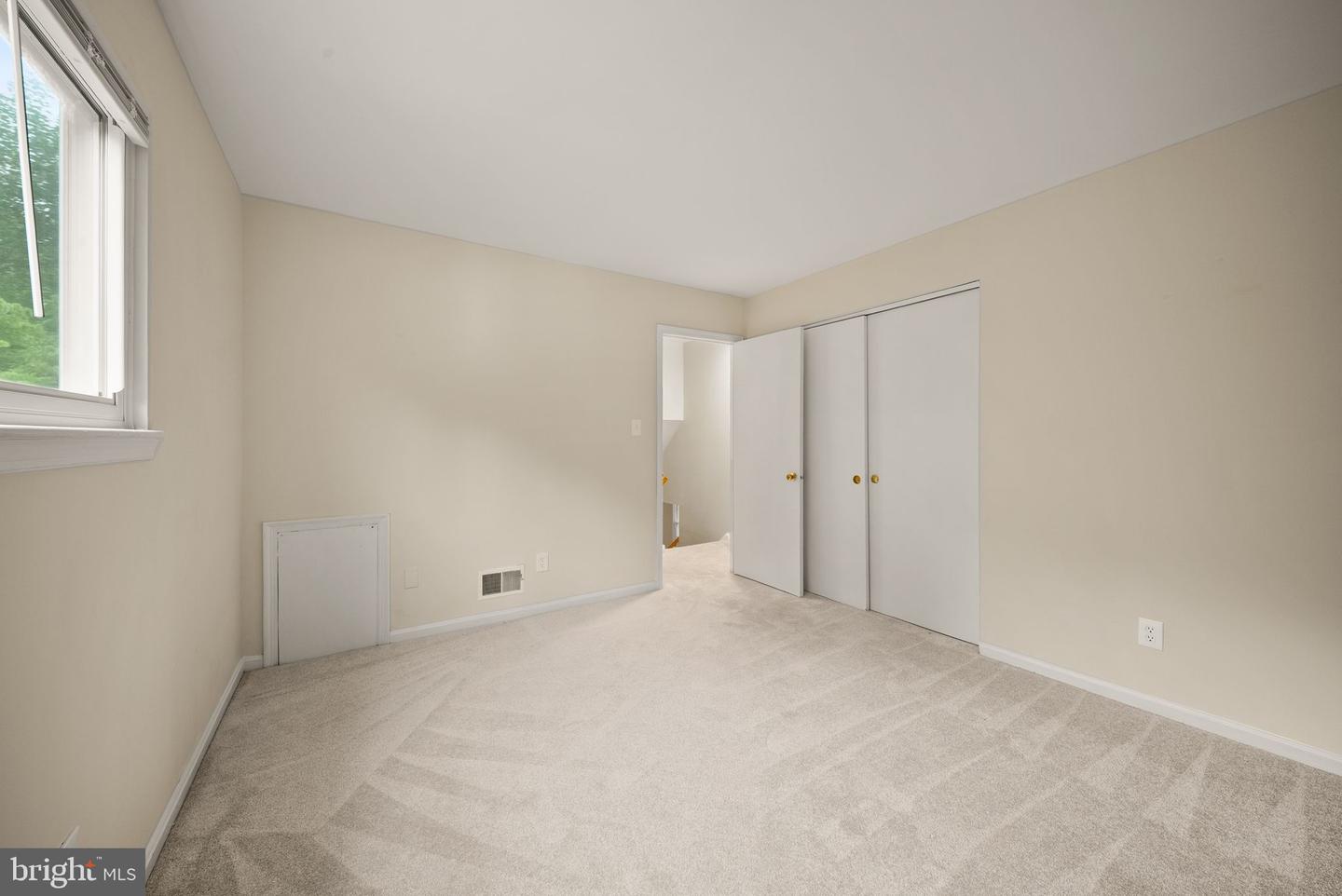 8212 Macbeth St Property Photo 23