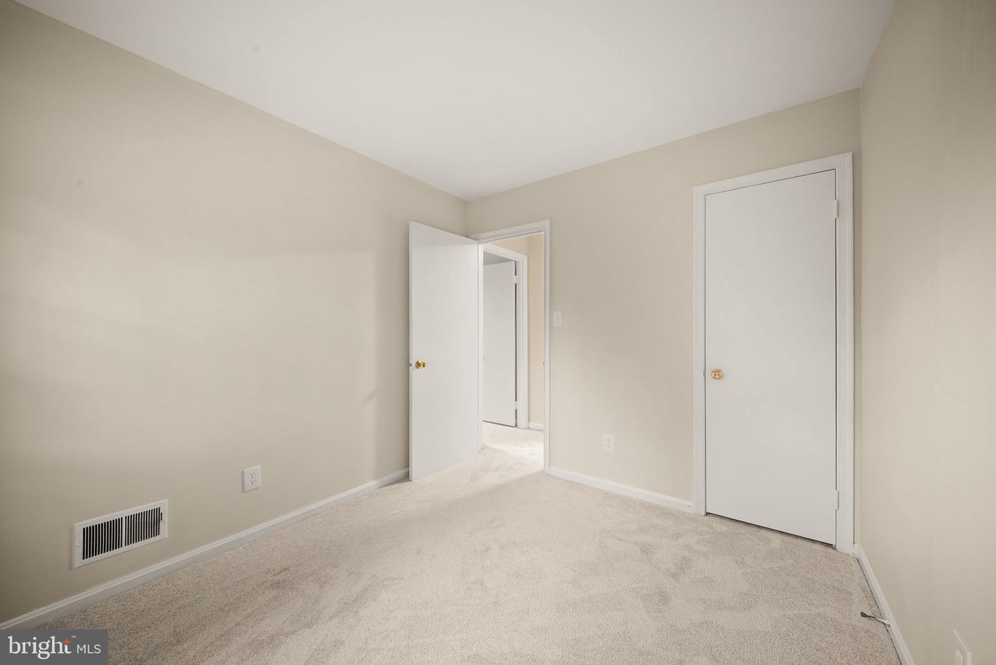 8212 Macbeth St Property Photo 25