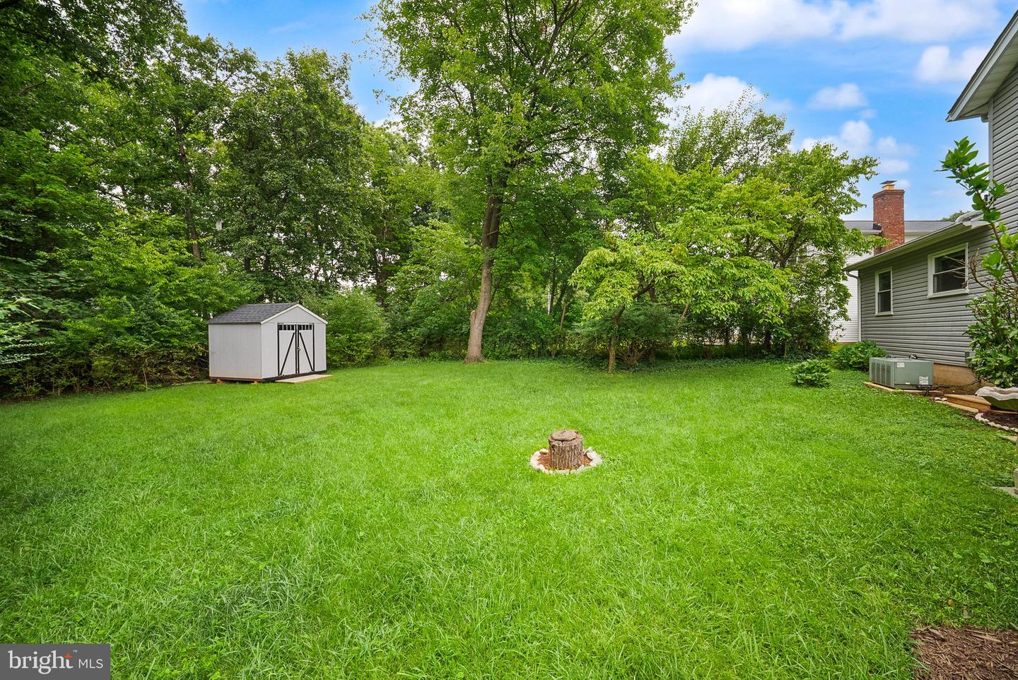 8212 Macbeth St Property Photo 26