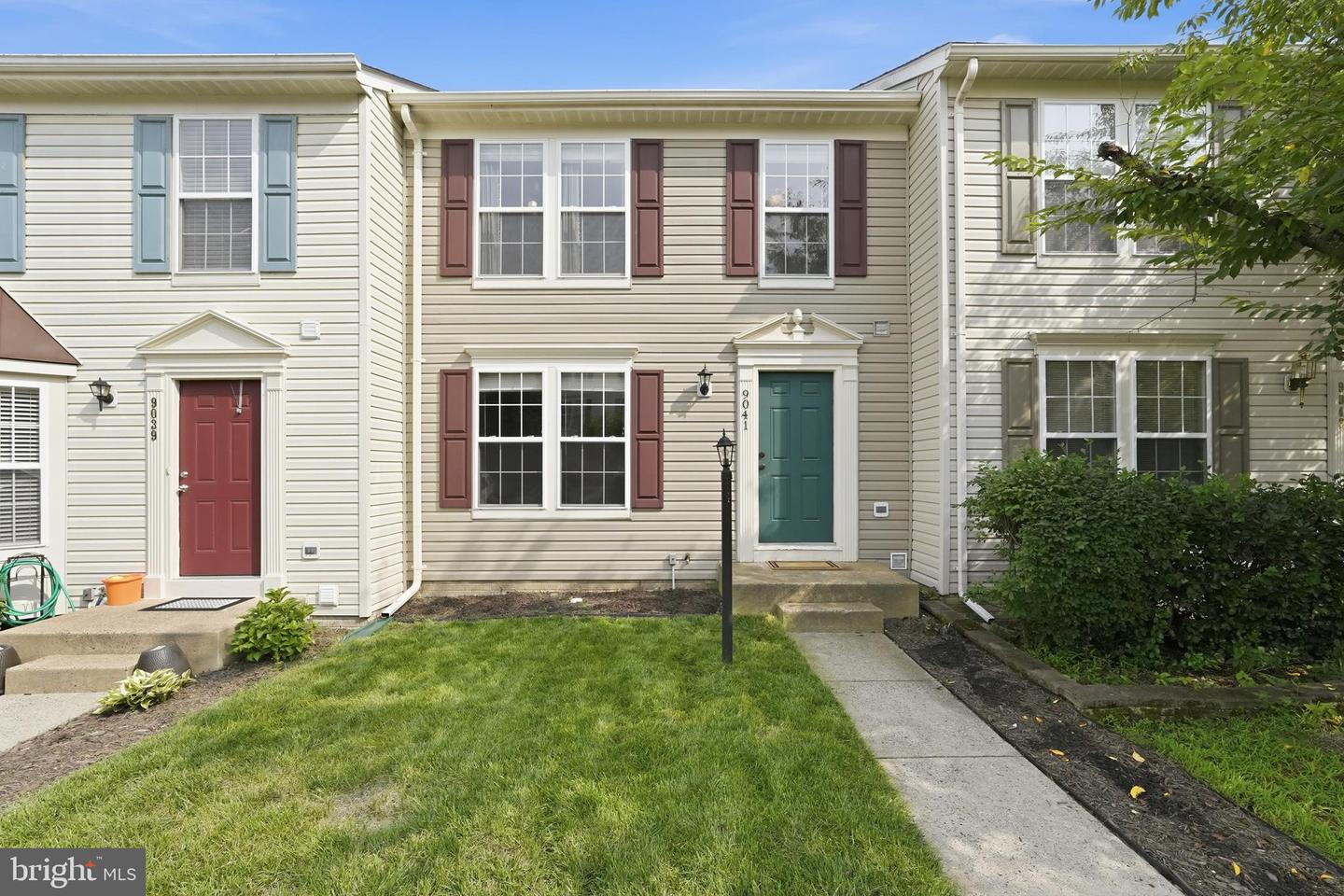 9041 FALCON GLEN CT Property Photo 1