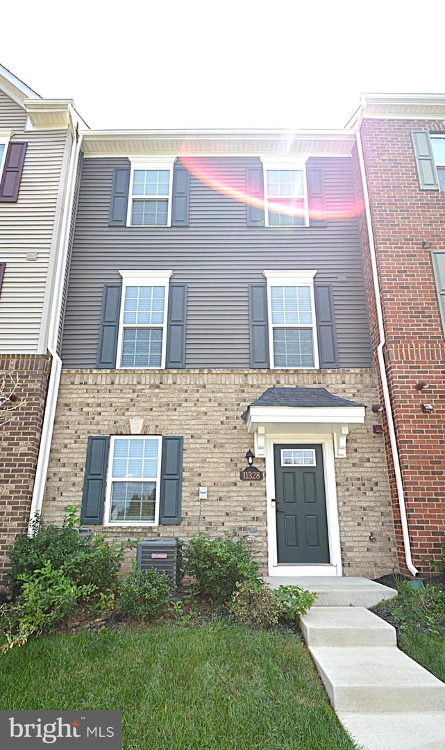 11328 Willow Green Cir Property Photo 1