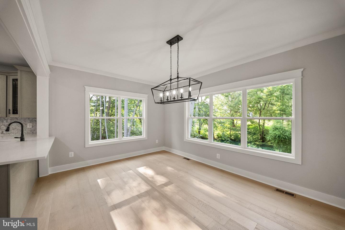 8020 Pinnacle Ridge Dr Property Photo 6