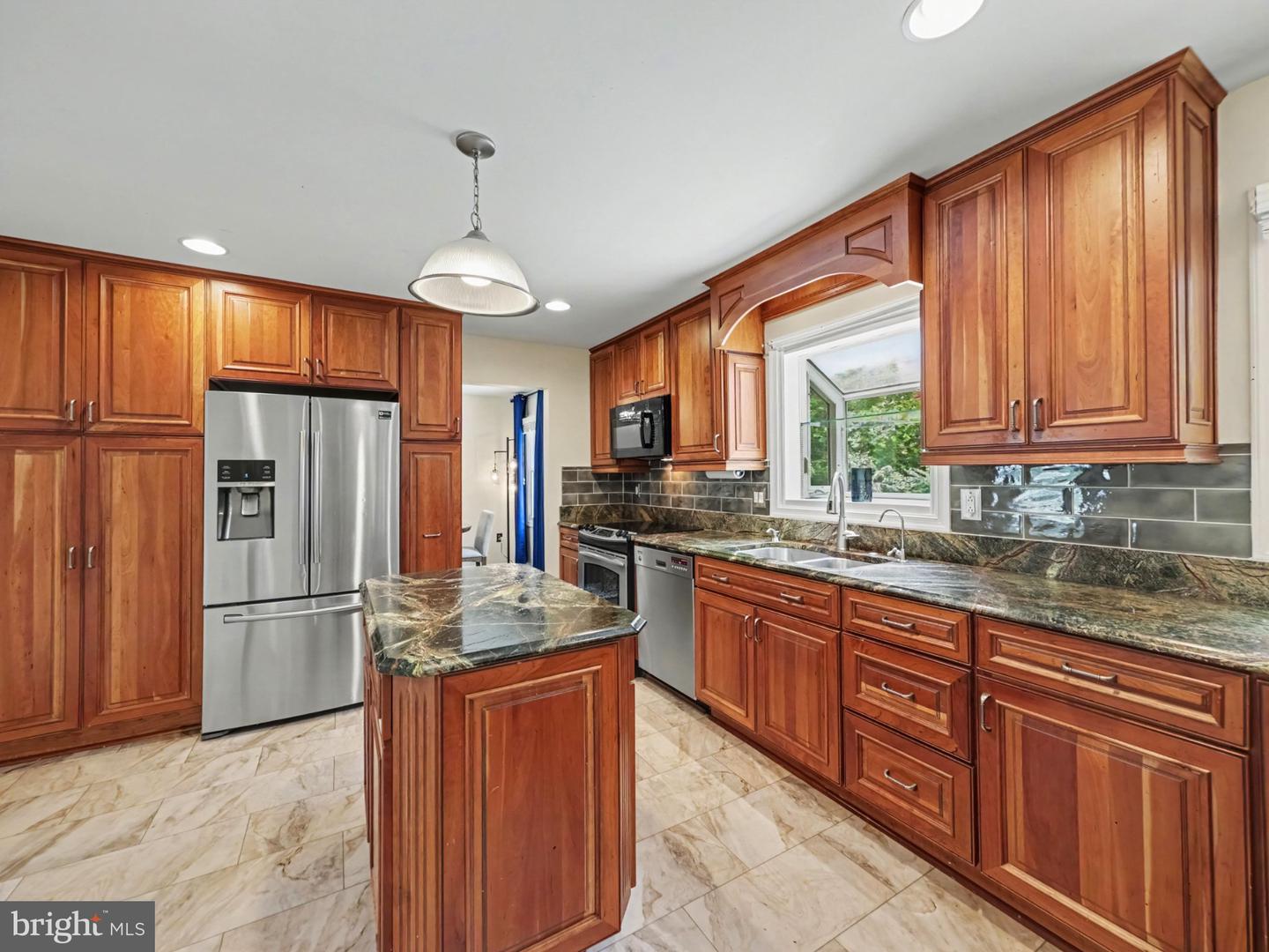 16101 Indus Dr Property Photo 11