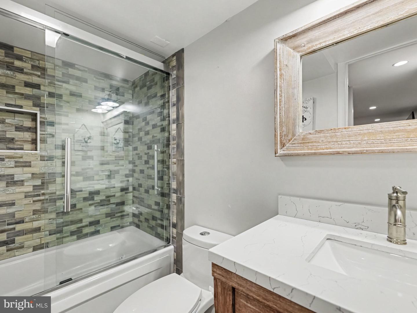 16101 Indus Dr Property Photo 27
