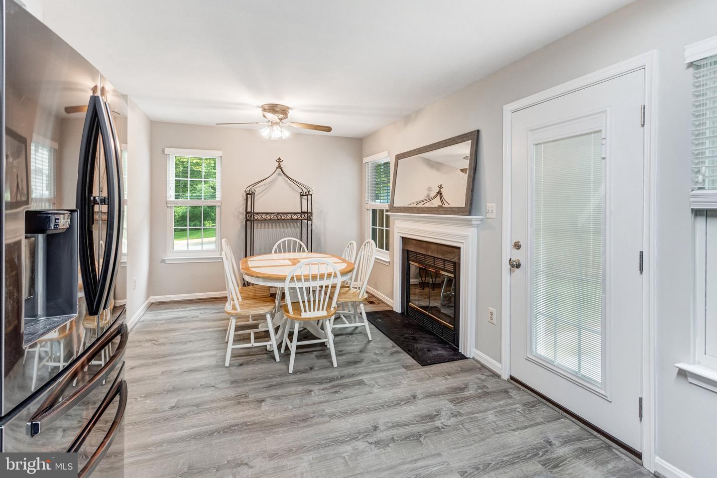 15324 Waters Edge Ct Property Photo 6