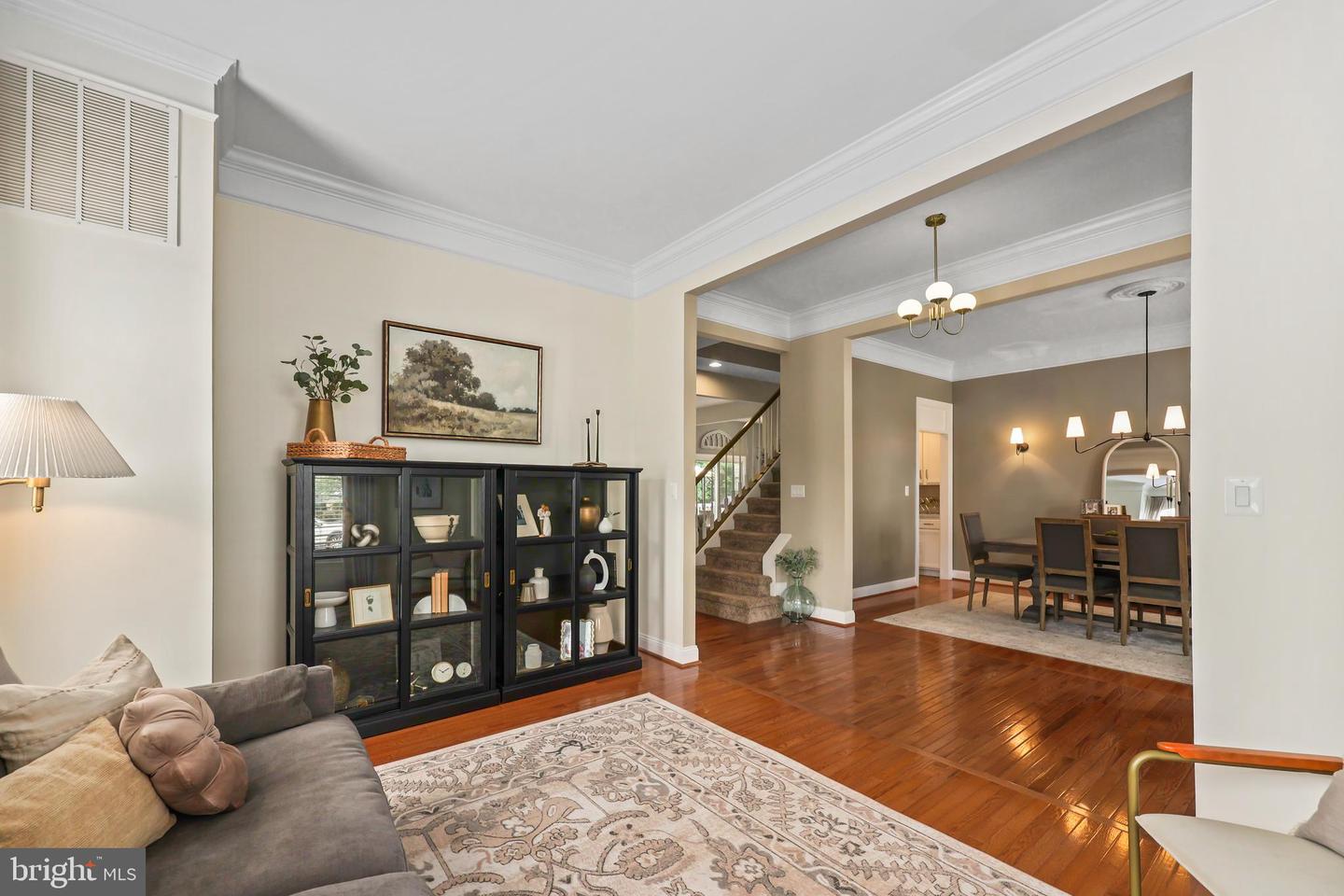 9054 Roaring Spring Loop Property Photo 2