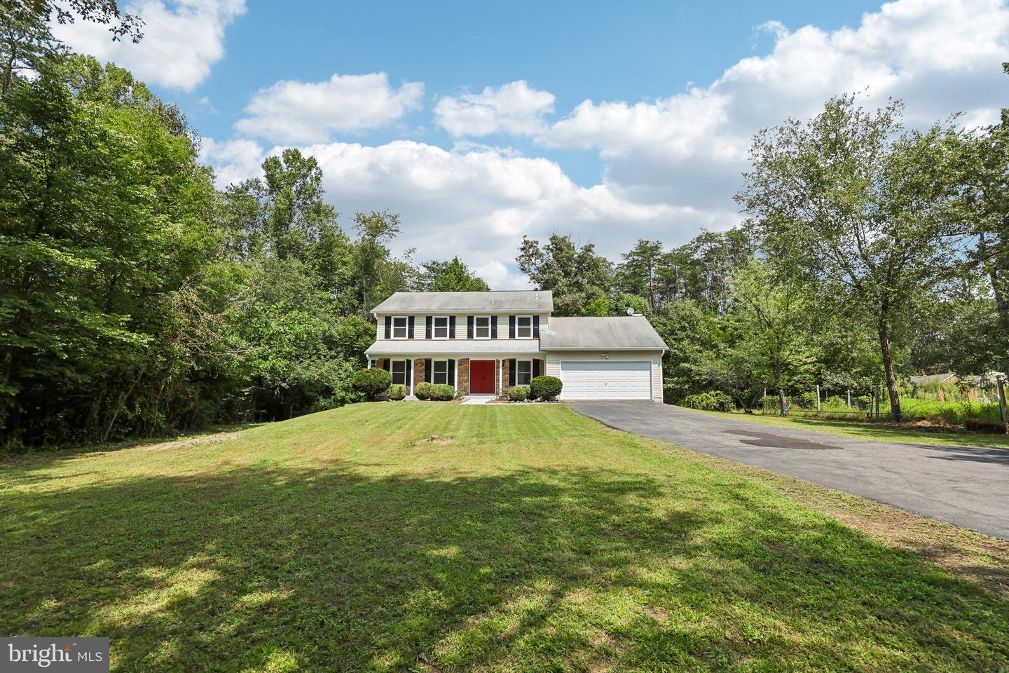 8140 Sinclair Mill Rd Property Photo 4