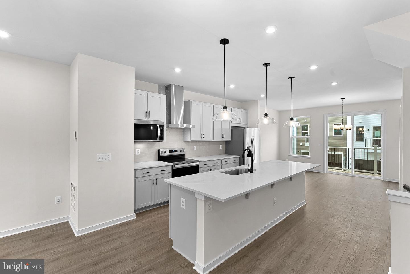 18032 Alicia Ave Property Photo 1