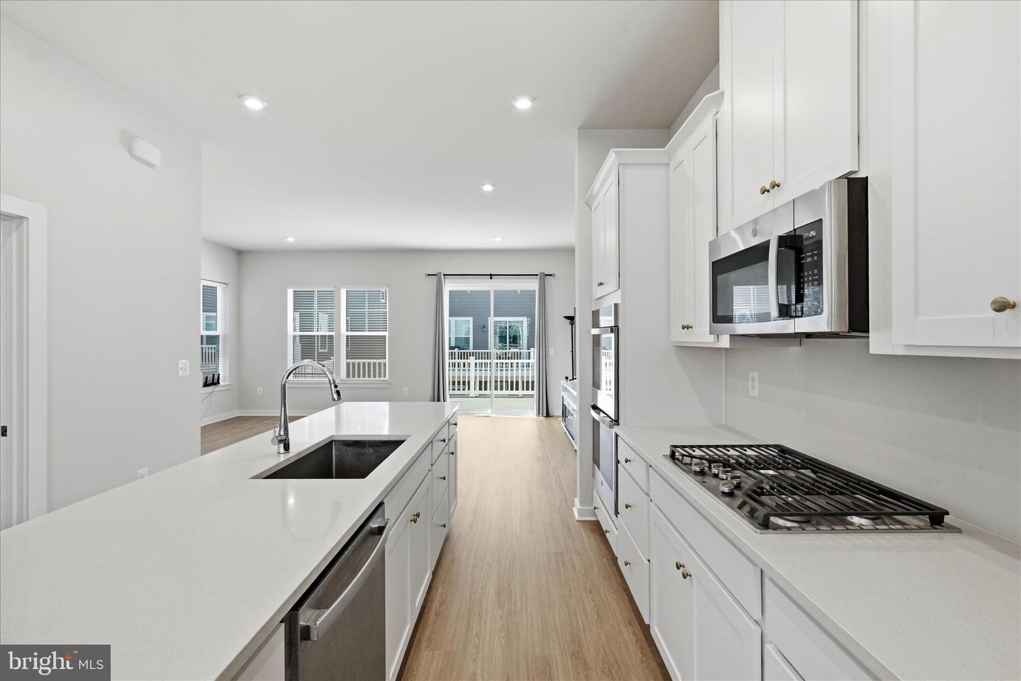 18351 Moss Garden Rd Property Photo 13