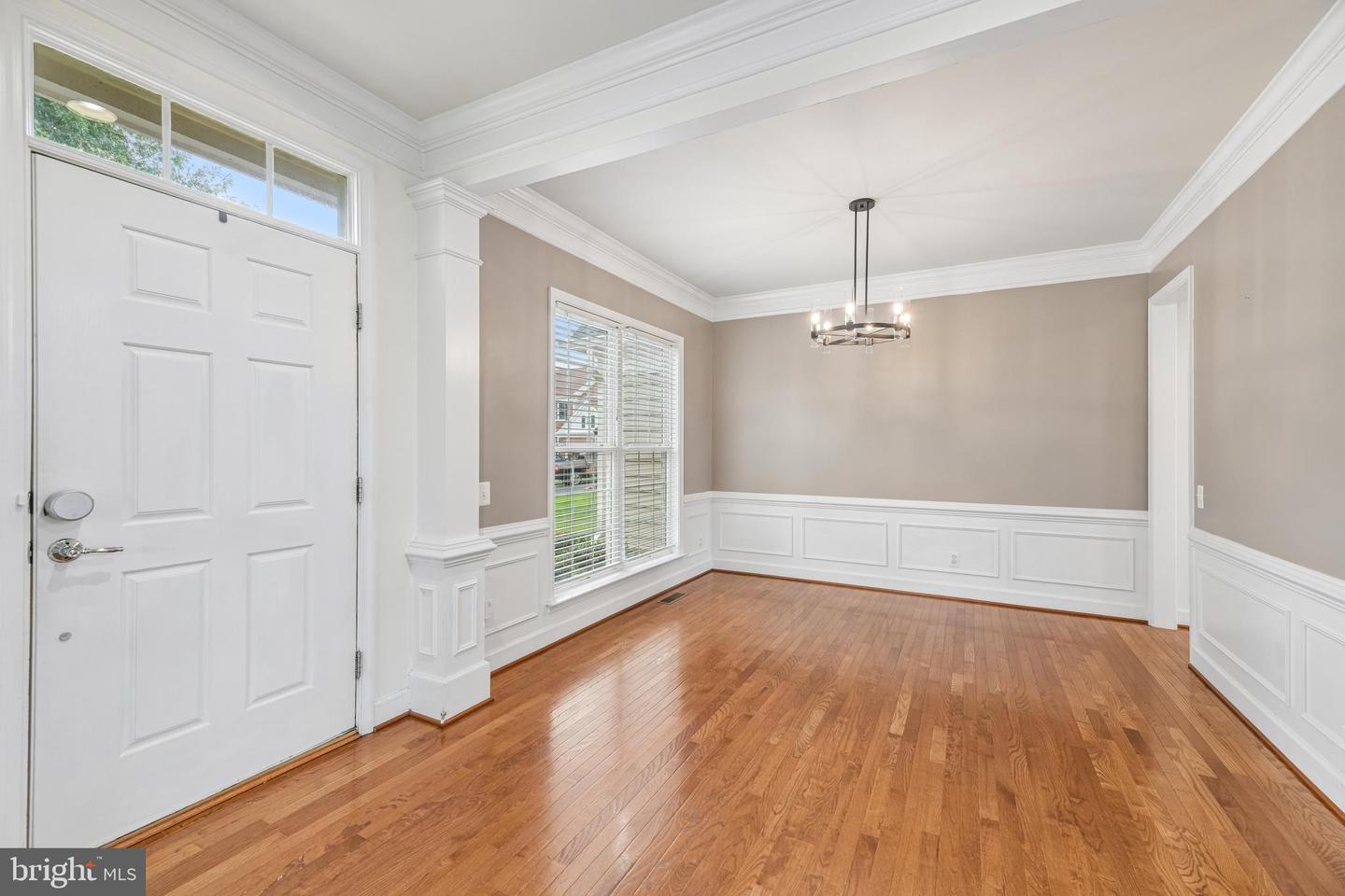 10810 Valley Falls Ct Property Photo 9