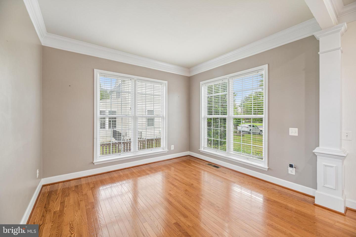 10810 Valley Falls Ct Property Photo 13