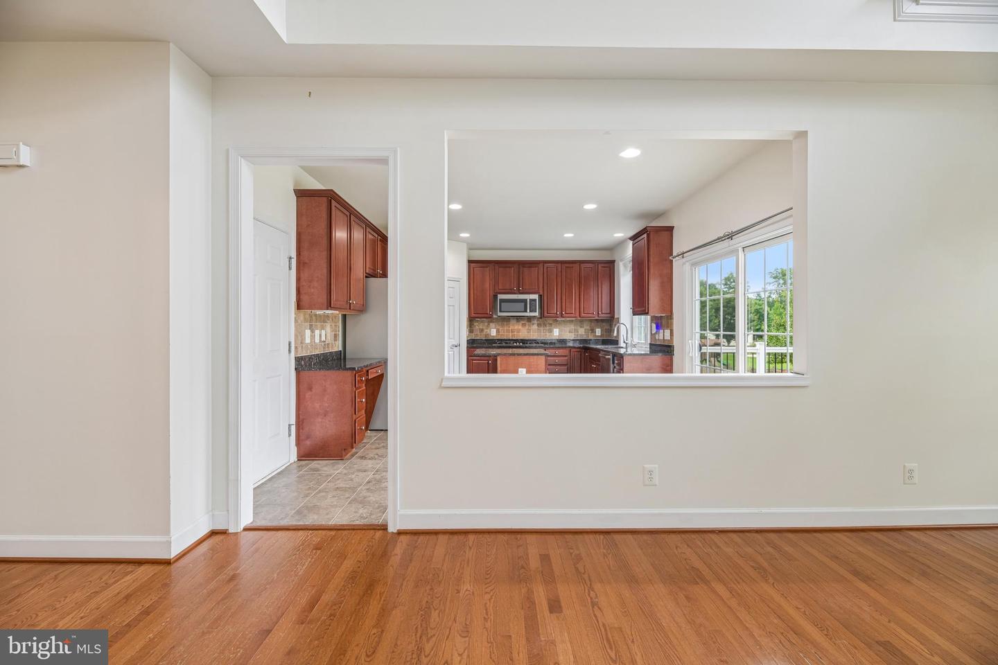 10810 Valley Falls Ct Property Photo 24
