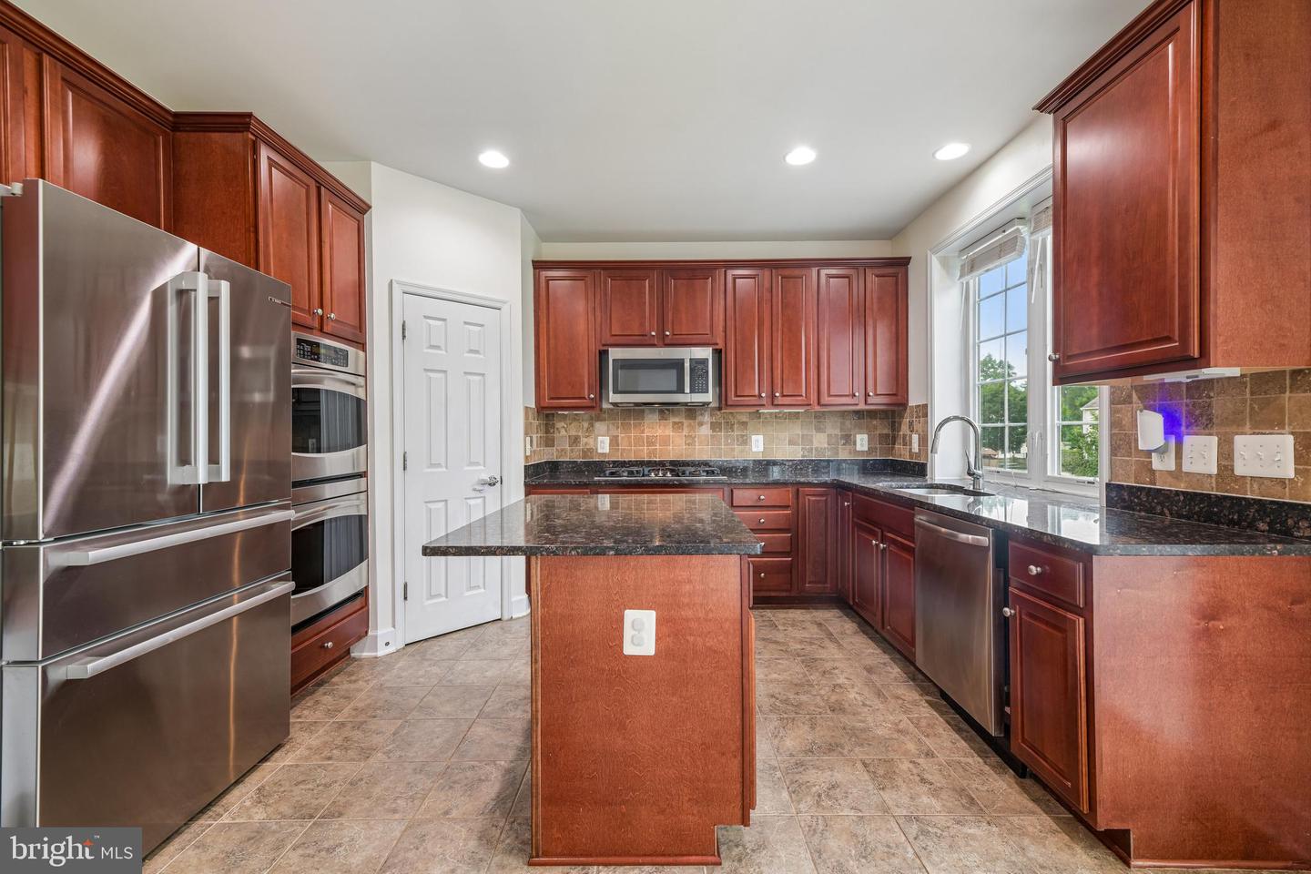10810 Valley Falls Ct Property Photo 26