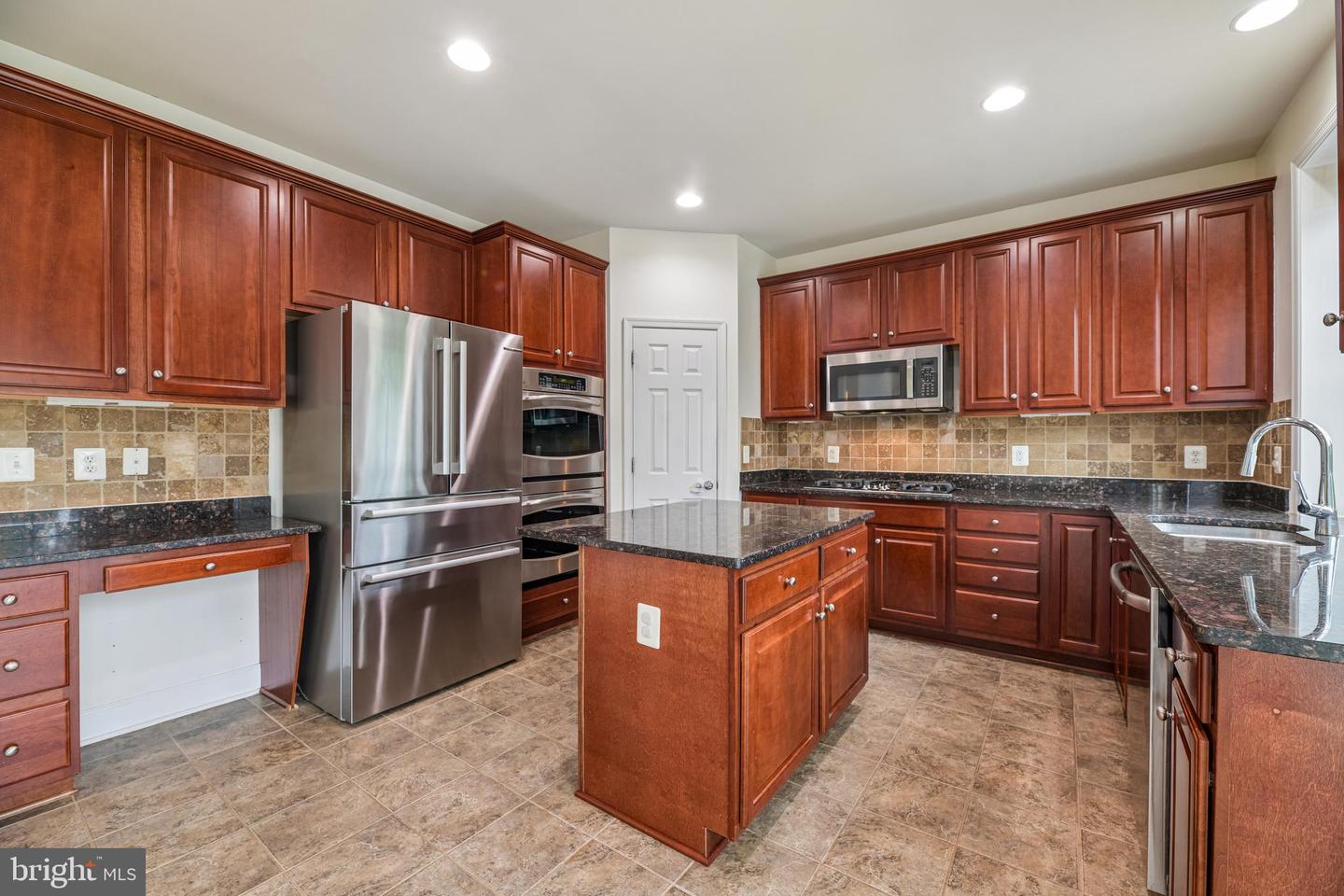 10810 Valley Falls Ct Property Photo 31
