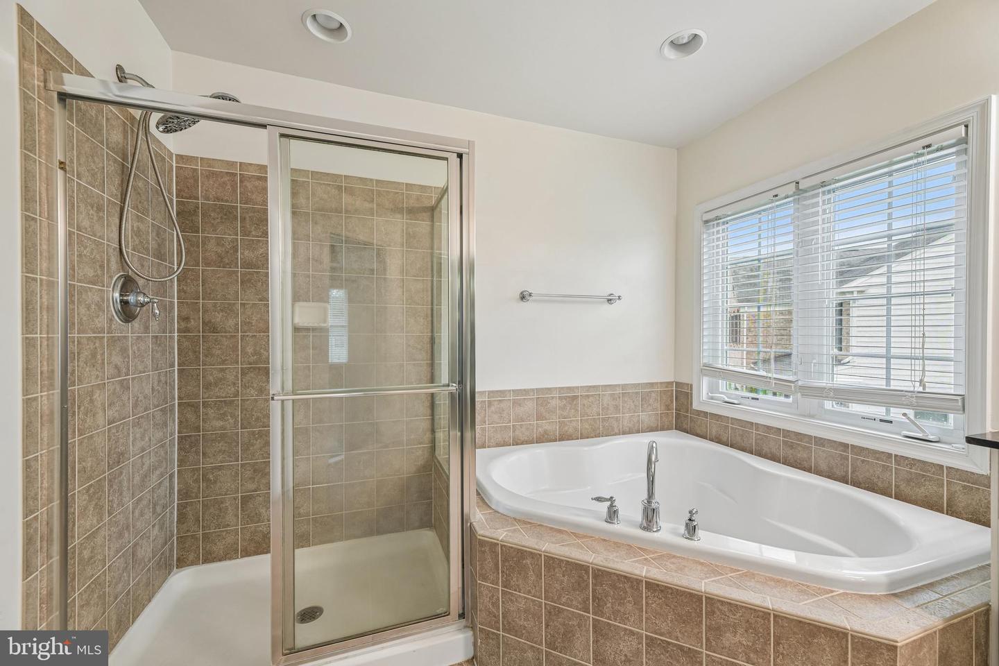 10810 Valley Falls Ct Property Photo 49