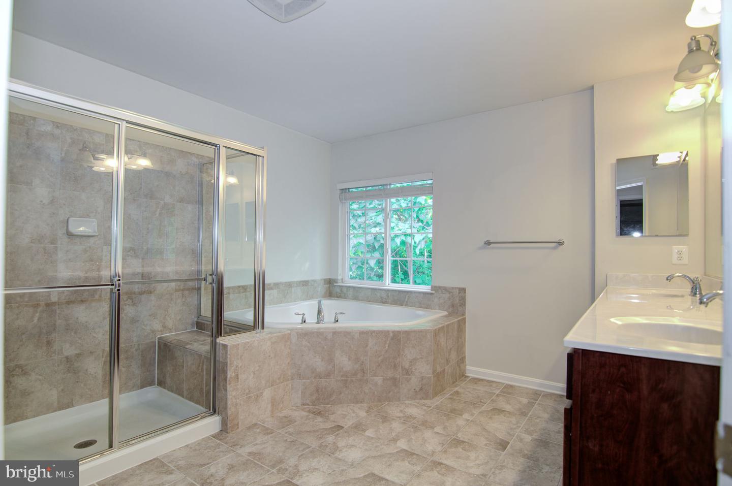 3401 Eagle Ridge Dr Property Photo 29
