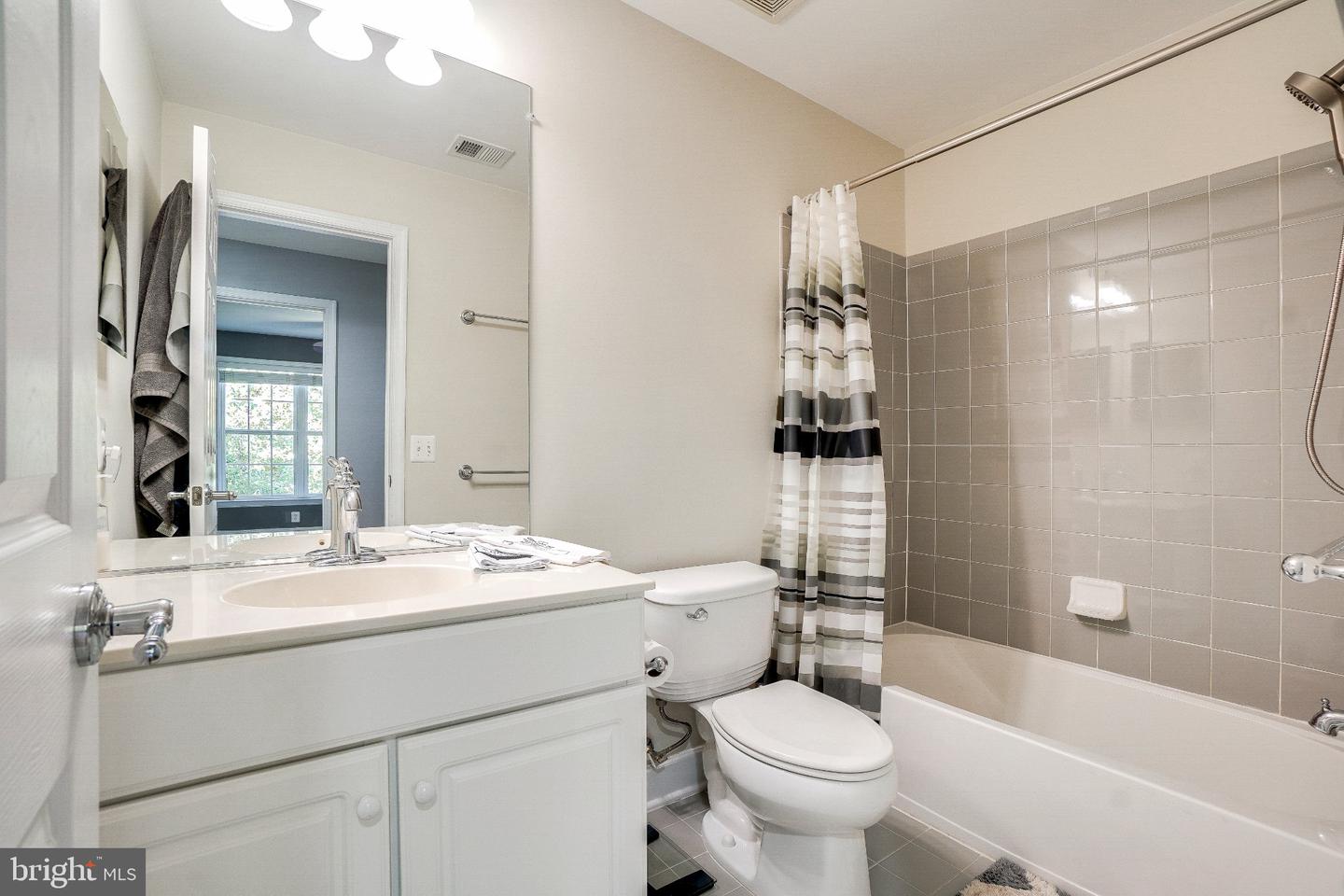 14899 Potomac Branch Dr Property Photo 23