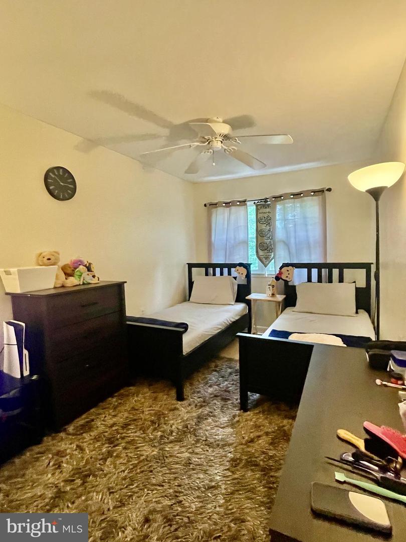 14583 Earlham Ct Property Photo 19