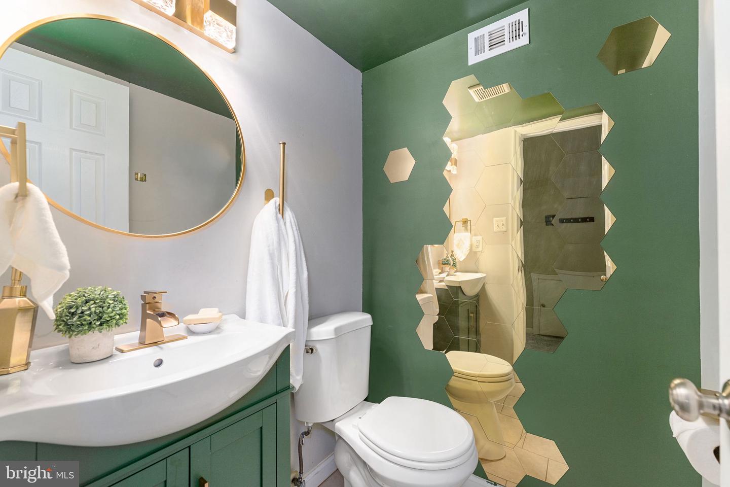 4305 Ensbrook Ln Property Photo 32