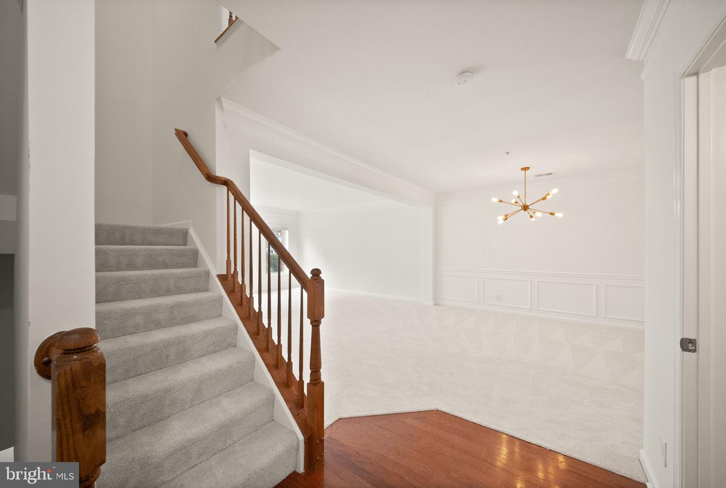 2289 Kew Gardens Dr Property Photo 7