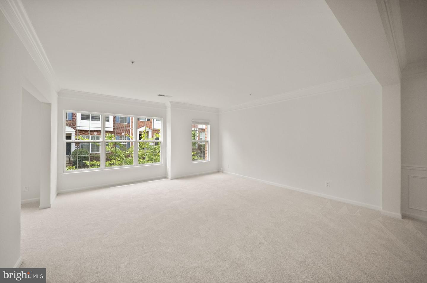 2289 Kew Gardens Dr Property Photo 22