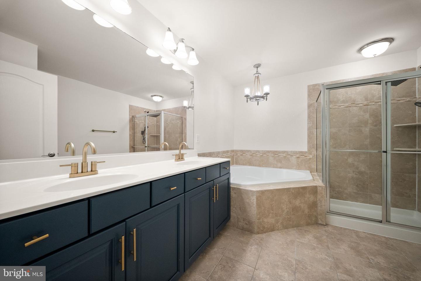 2289 Kew Gardens Dr Property Photo 34