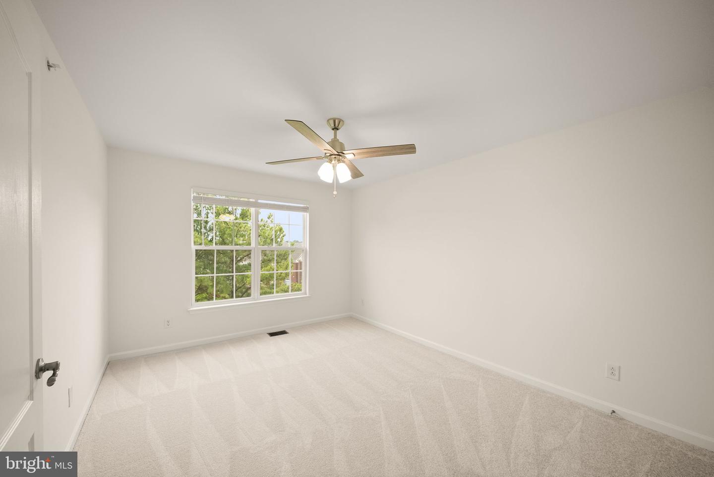 2289 Kew Gardens Dr Property Photo 41