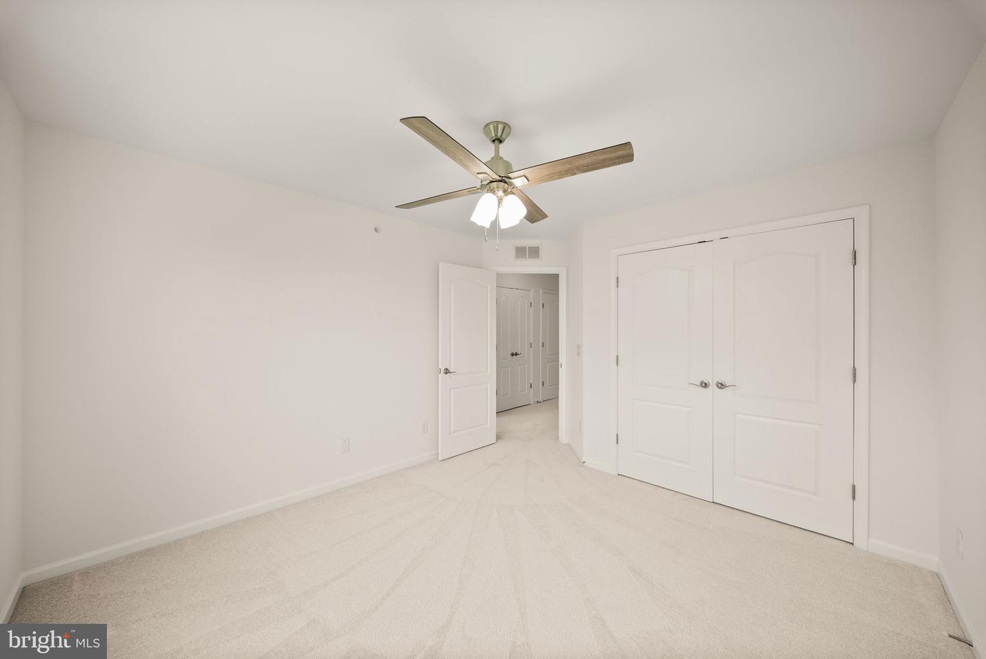 2289 Kew Gardens Dr Property Photo 42