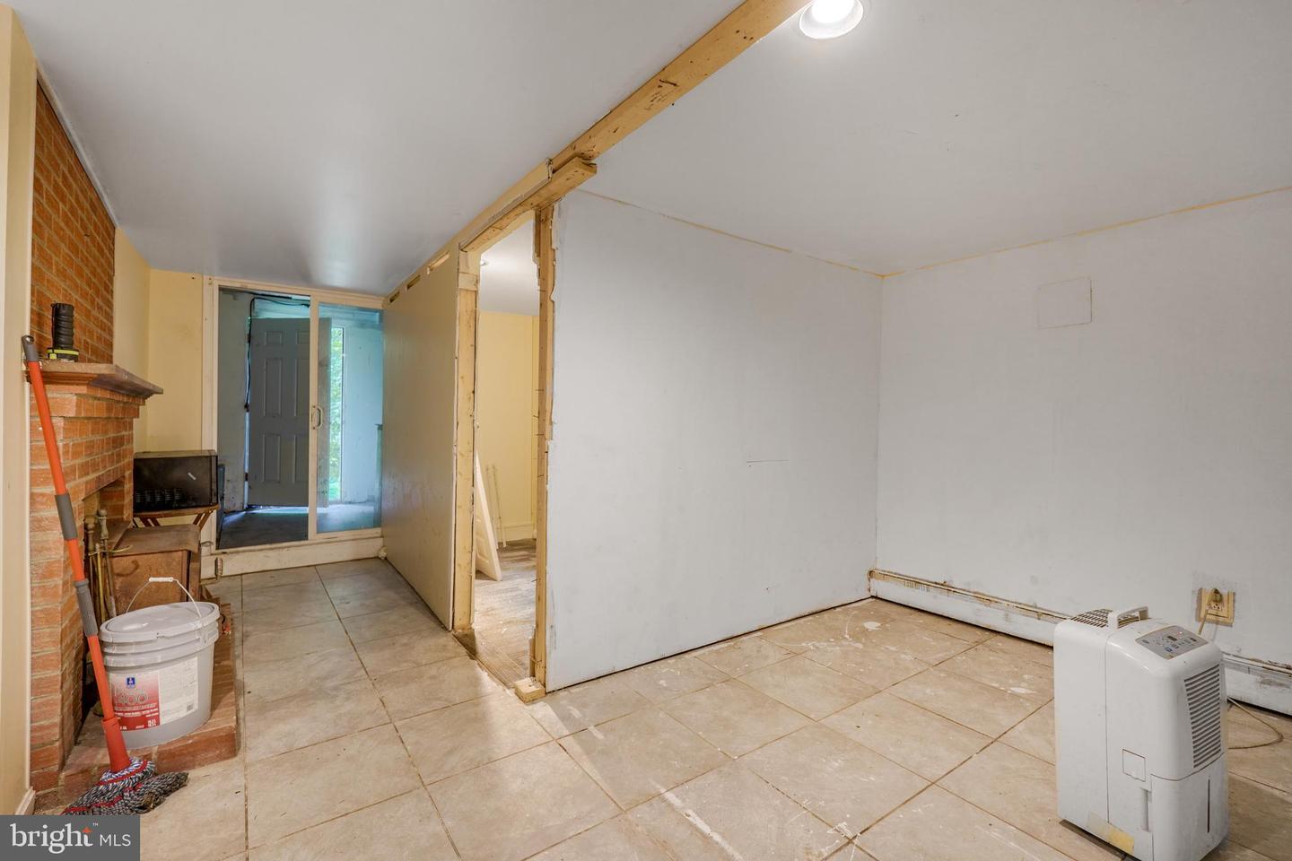 17724 Batestown Rd Property Photo 20