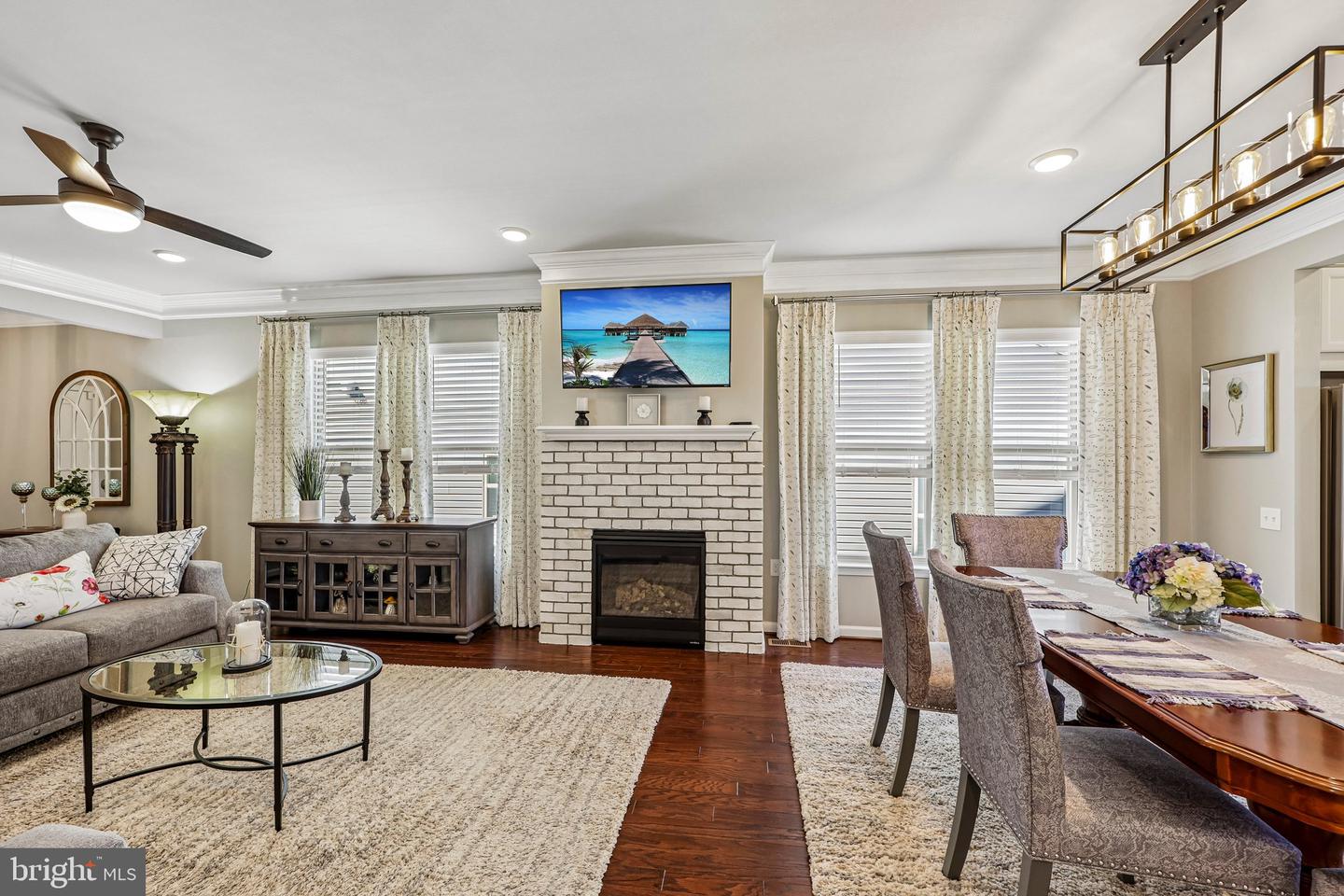 6840 Gerber Daisy Ln Property Photo 11