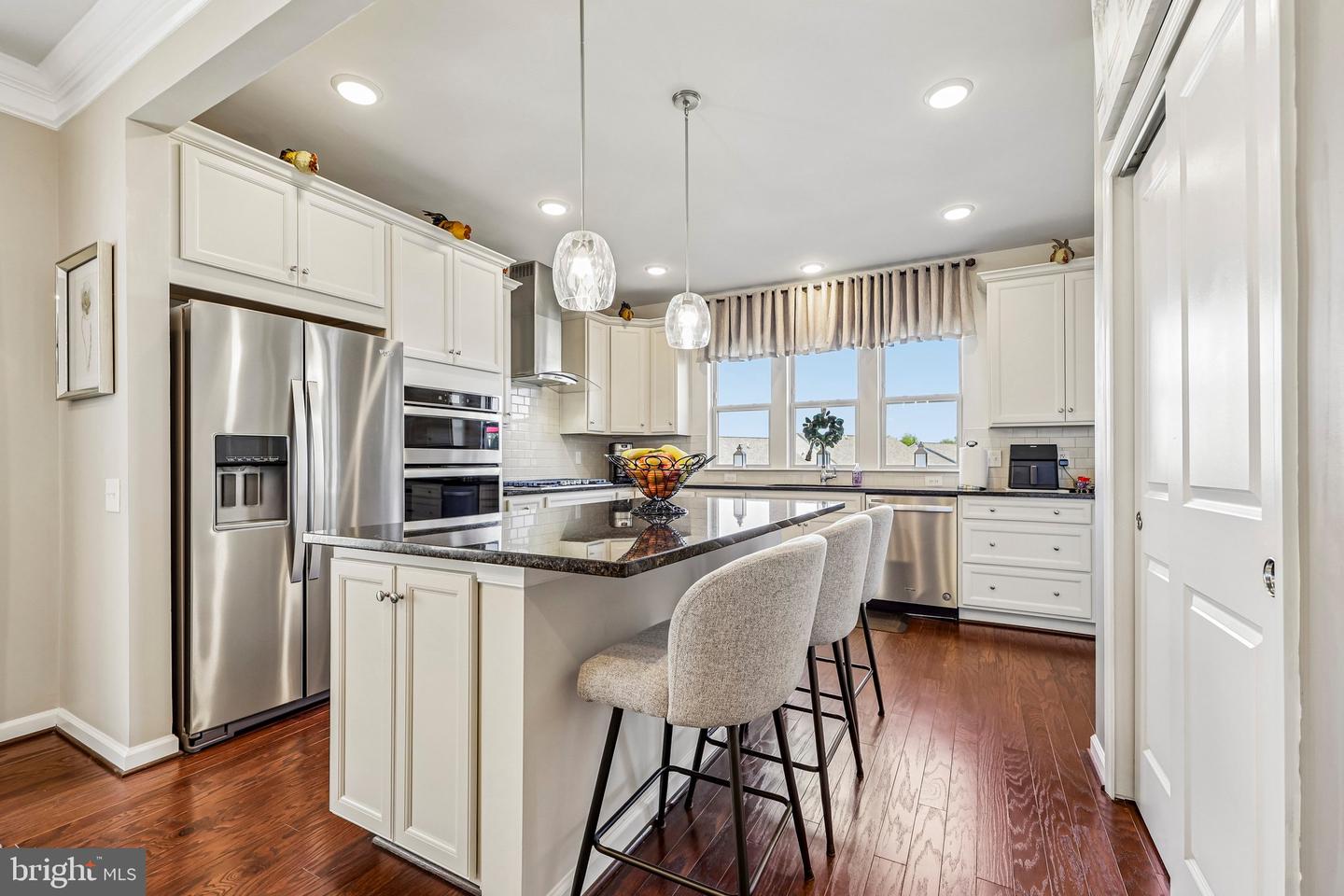 6840 Gerber Daisy Ln Property Photo 16