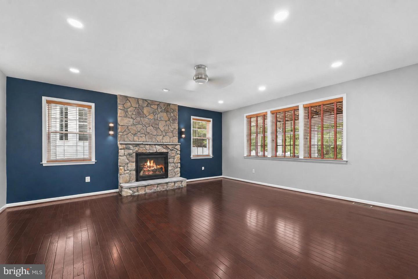 16355 Boatswain Cir Property Photo 8