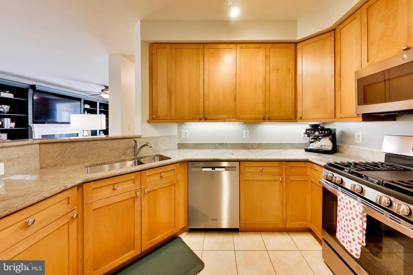 440 Belmont Bay Dr #410 Property Photo 17