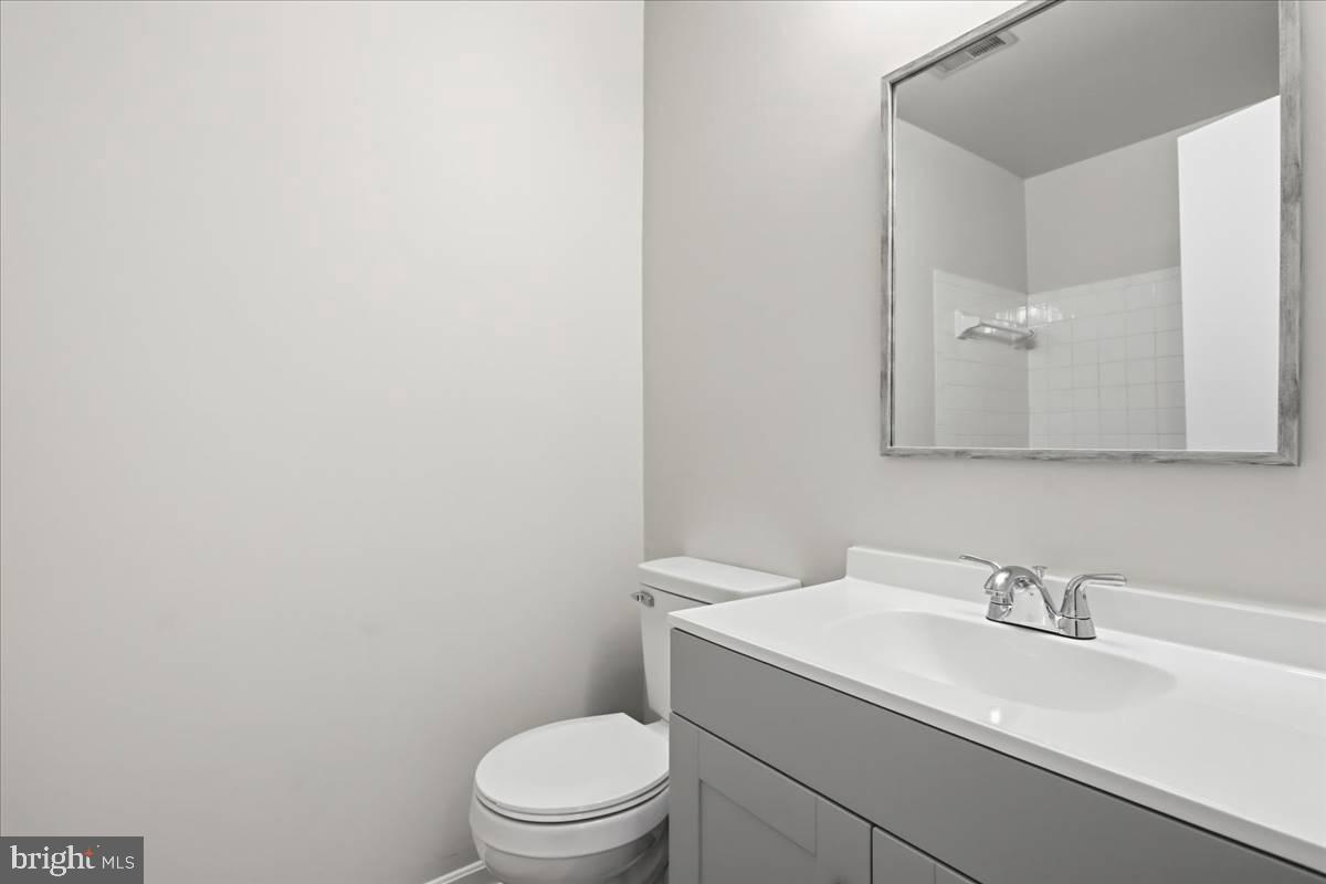 7546 Emerald Dr Property Photo 24