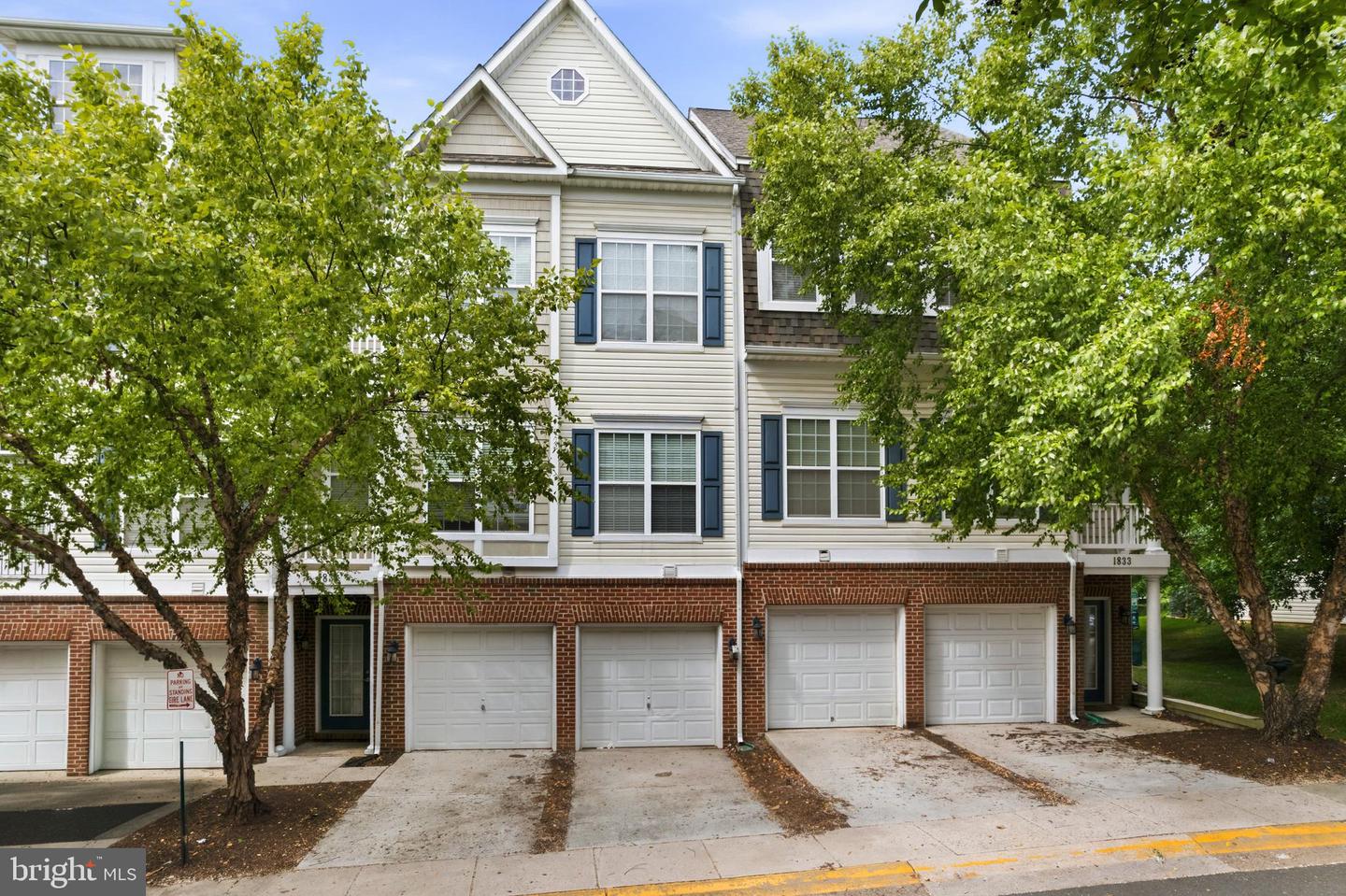 1831 CEDAR COVE WAY #101 Property Photo 1