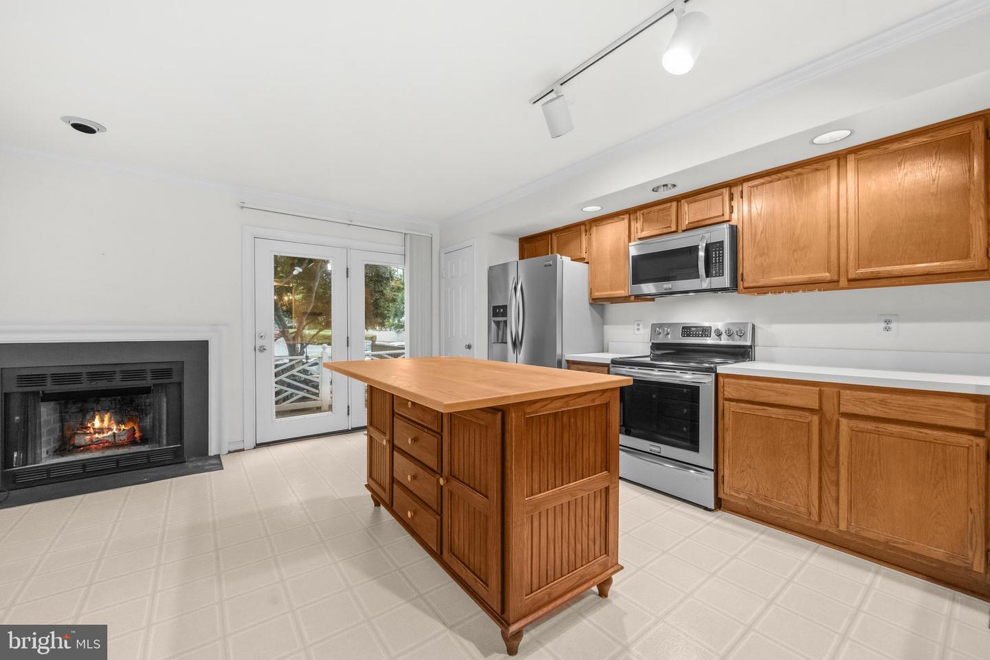 12835 Mill Brook Ct Property Photo 9