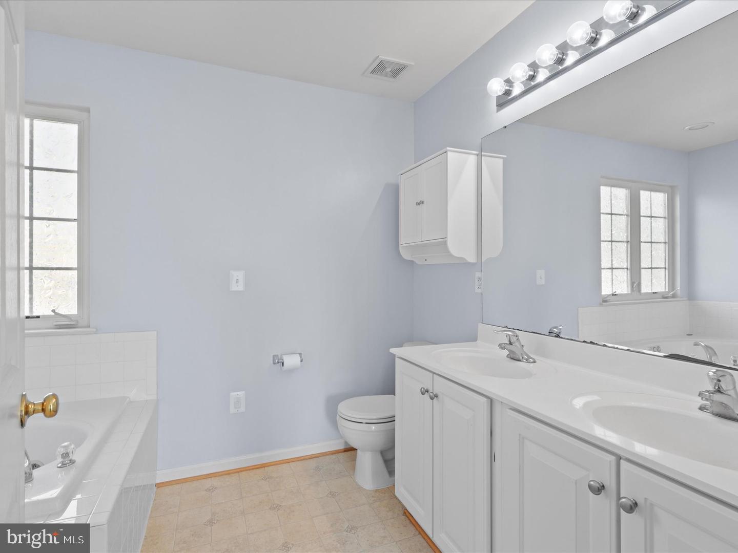 6713 Selbourne Ln Property Photo 23