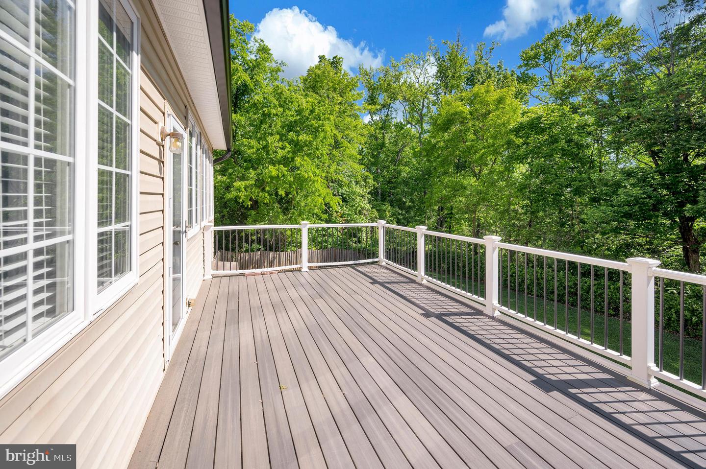 16005 Kings Mountain Rd Property Photo 6