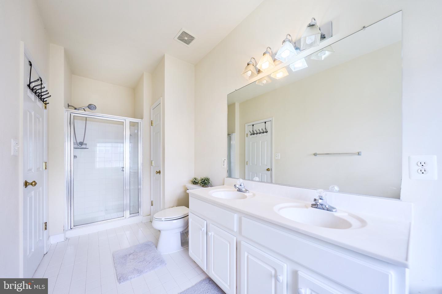 13070 Shenvale Cir Property Photo 22