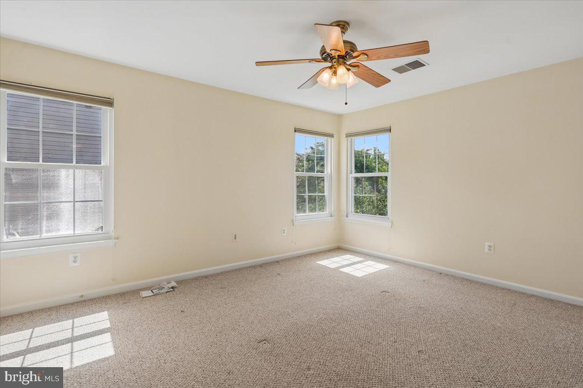 12303 Grimsby Ln Property Photo 12