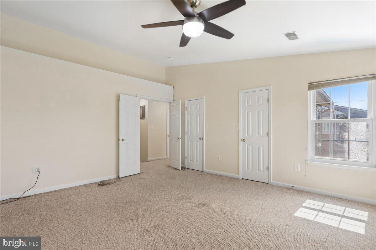 12303 Grimsby Ln Property Photo 15