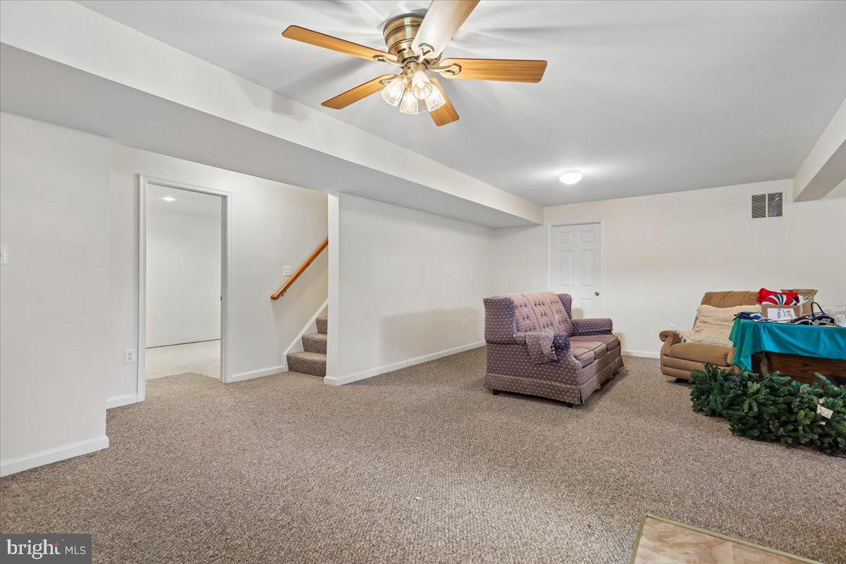 12303 Grimsby Ln Property Photo 25